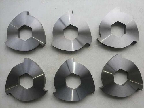 mais recente caso da empresa sobre Blade de triturador de plástico para reciclagem nos Países Baixos: estudo de caso para o processamento contínuo de plástico