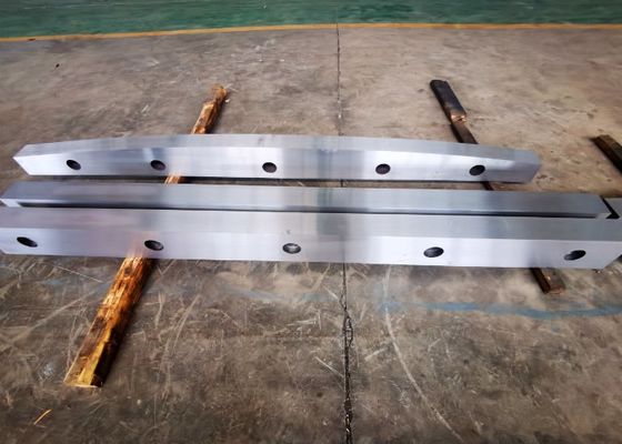 Lâmina hidráulica metalúrgica da tesoura para o corte da placa de metal do moinho de rolamento